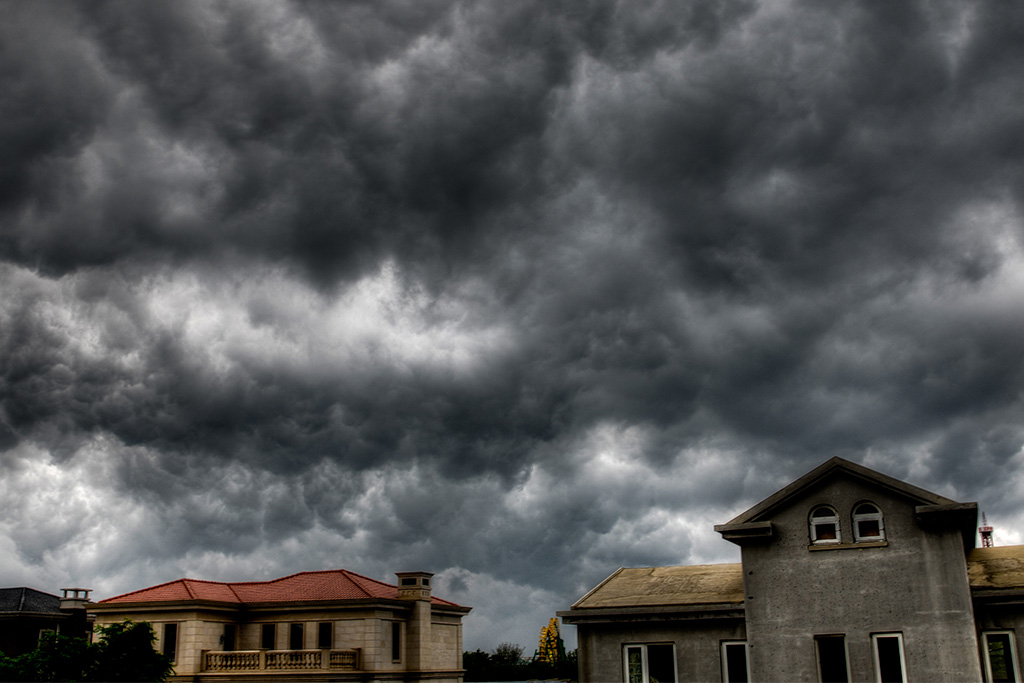 water-damage-prevention-storm-season-h1-01