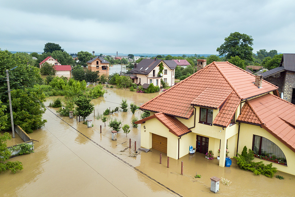 water-damage-prevention-storm-season-h2-02